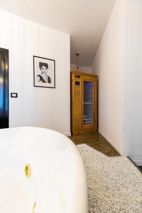 Muni Boutique Flat By Babylon Stay Neapel Exterior foto